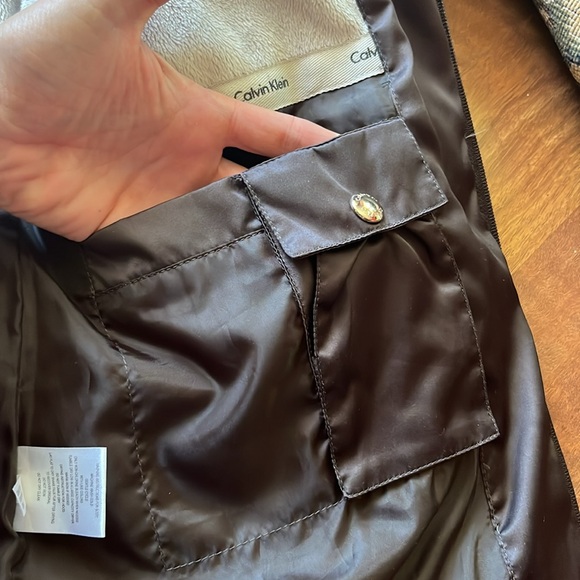 EUC Calvin Klein Brown down puffer jacket - Picture 16 of 16